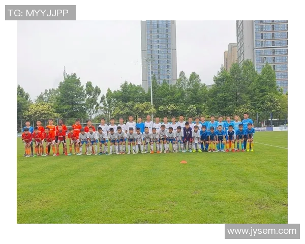 重庆足球队荣登足球配合排行榜第二名引发热议